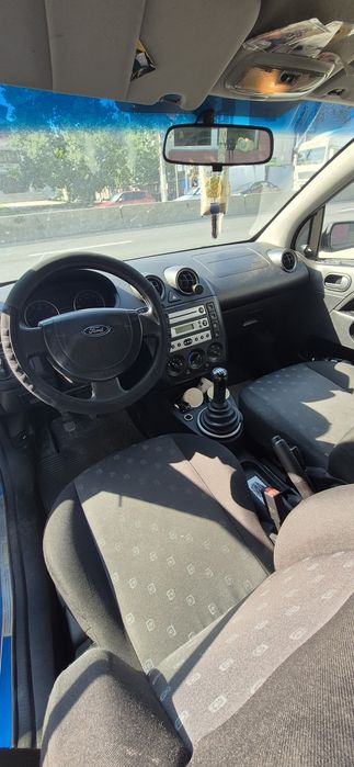 Ford Fiesta 4 mii de lei  negociabil