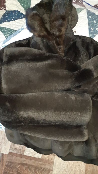 Продам тёплую шубу