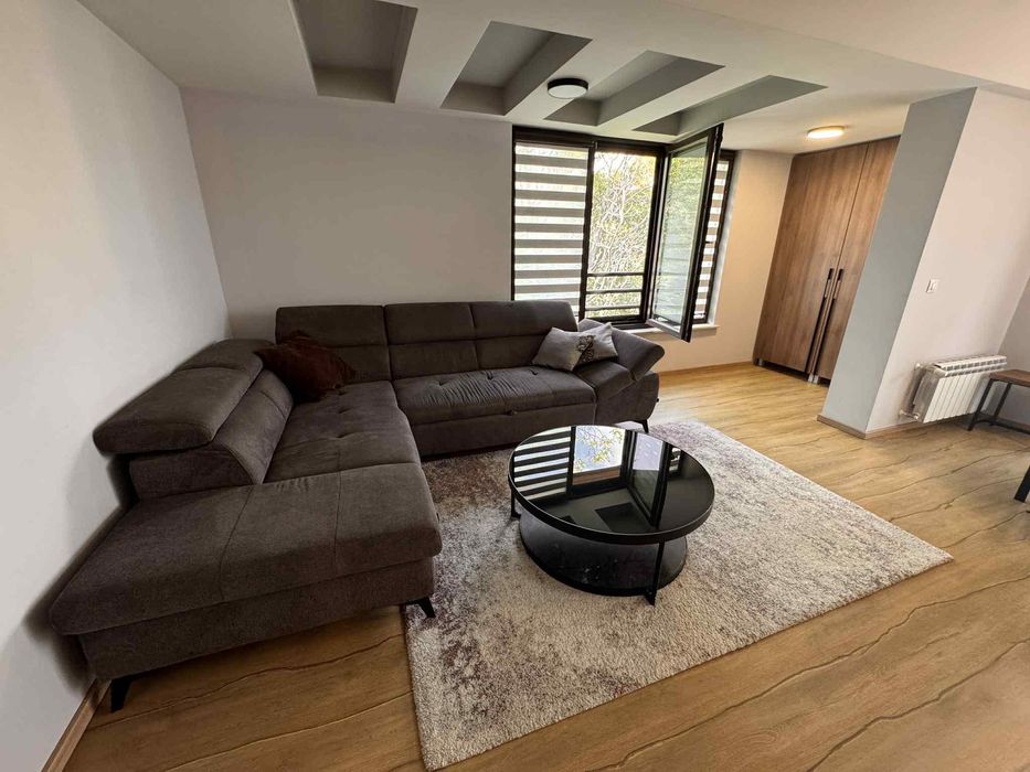 Дава се под наем Тристаен апартамент в София, Лозенец - 118 кв.м за 1250 € - Снимка #2