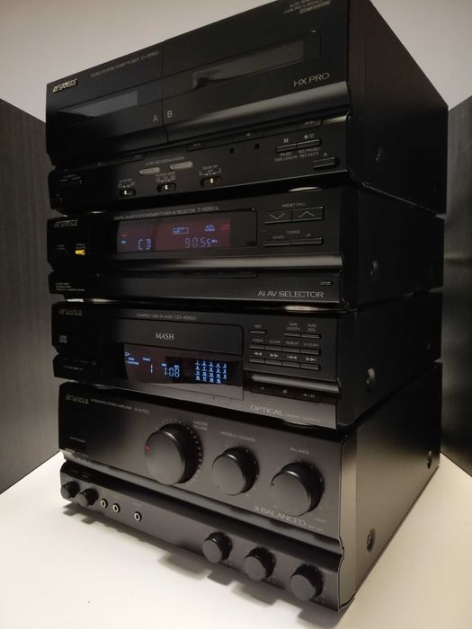 Linie Audio SANSUI A-X750/CD-X950/T-X950L/D-X950/S-X950 - Japan/