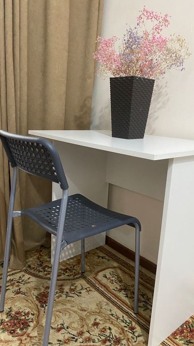 Продам стол со стулом