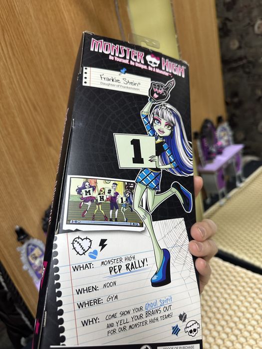 Продам куклу монстр хай!