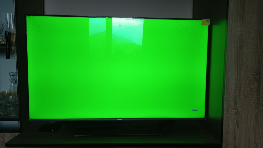 50" QLED 4K Hisense – много запазен, без мъртви пиксели