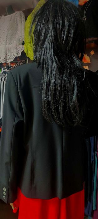 Дамско сако произведено в България