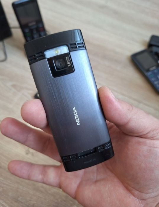 Продам Nokia X2 оригинал