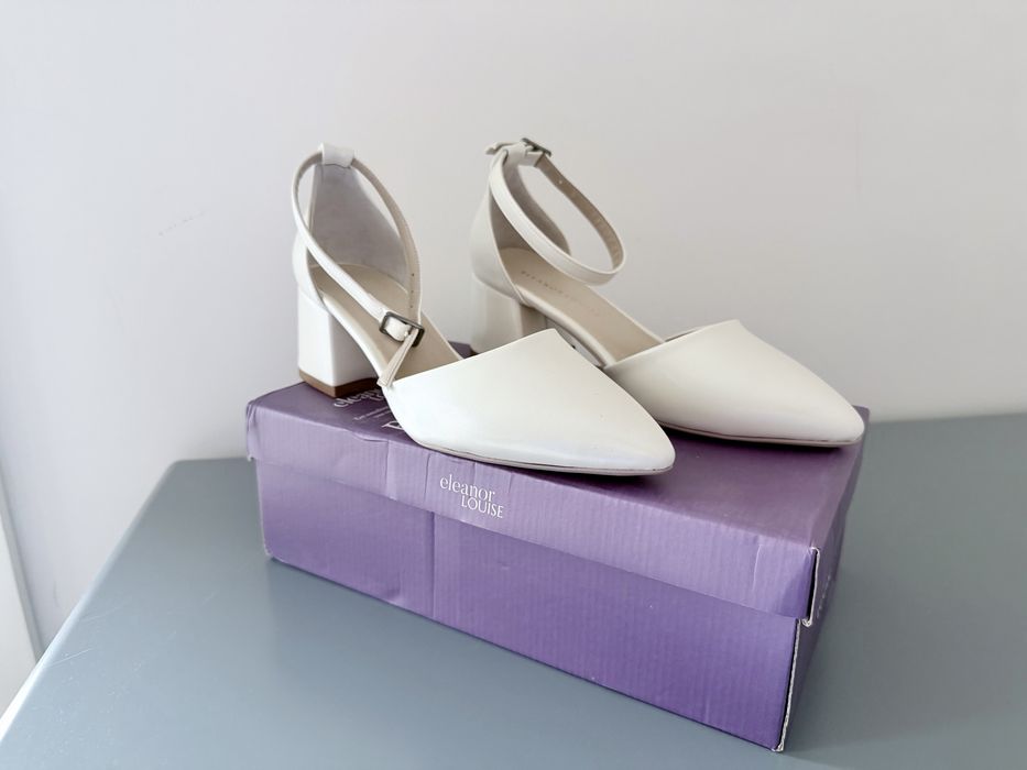 Sandale piele naturala, nepurtate, marimea 38