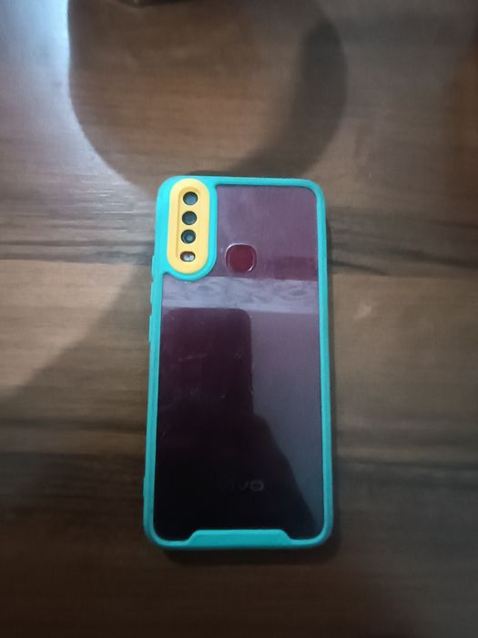 Vivo y 17 sotiladi arzonga