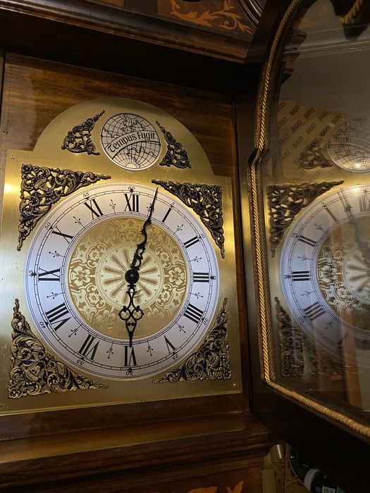 ceas de podea cu pendula