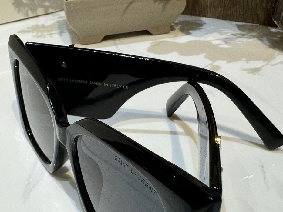 Ochelari de soare Saint Laurent