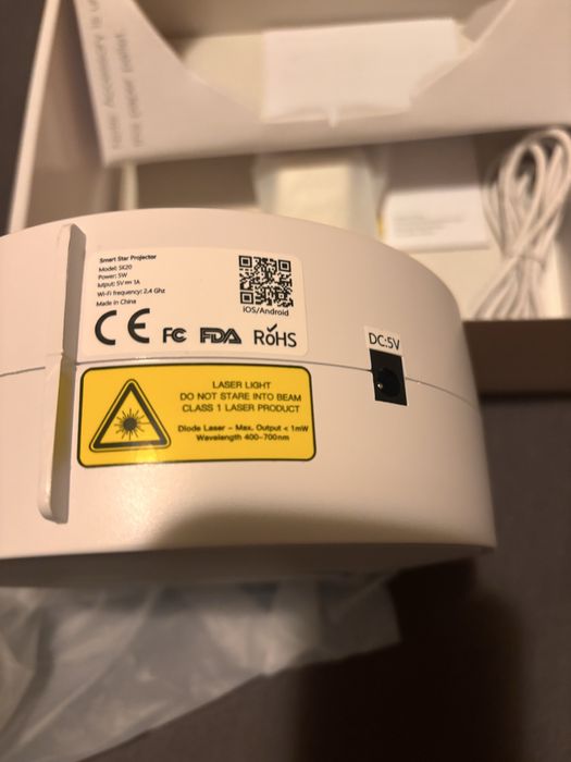 Проектор на звезди и сияния с управление и през  wifi