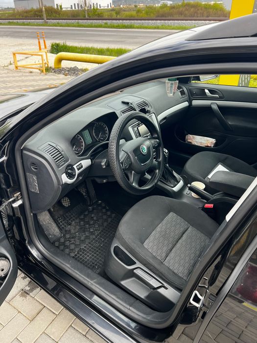 Masina Skoda Octavia 2