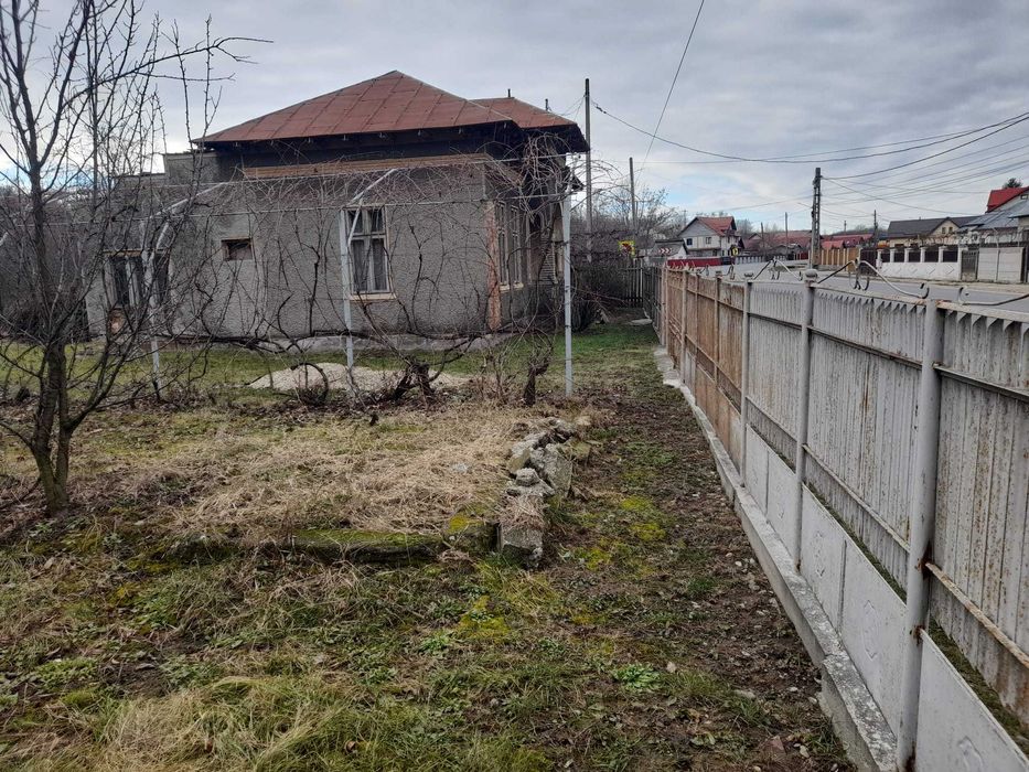 Teren cu Casa  de vanzare in localitatea Ion Luca Caragiale pe dn72