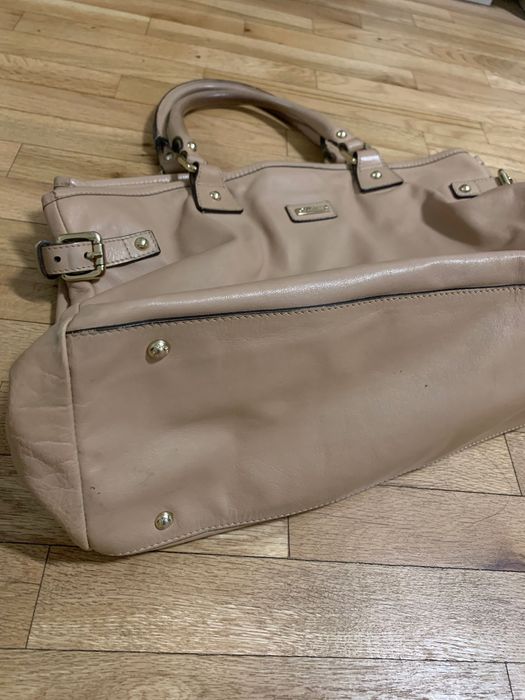 Дамска кожена чанта Max Mara, употребявана, беж цвят