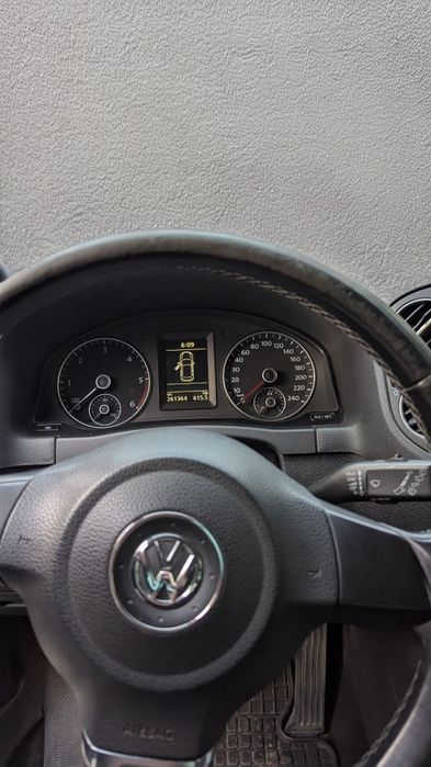 VOLKSWAGEN Golf Plus 2011 — imagine 3
