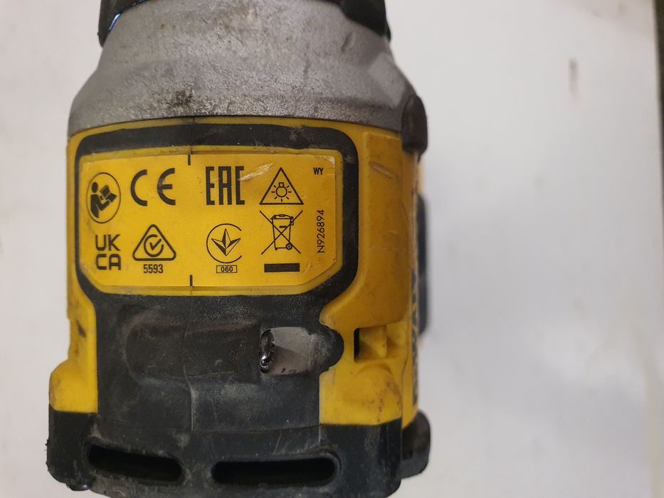 Impact DeWalt ultracompact DCF850 cu sau fara baterie
