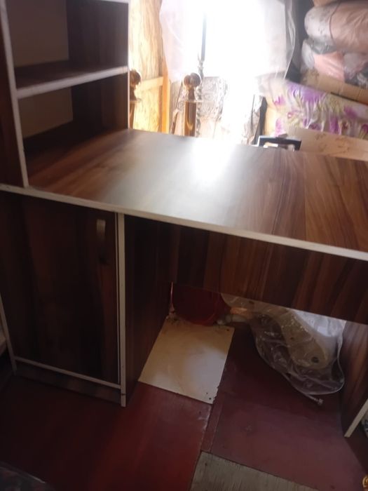 Продам компьютерный стол