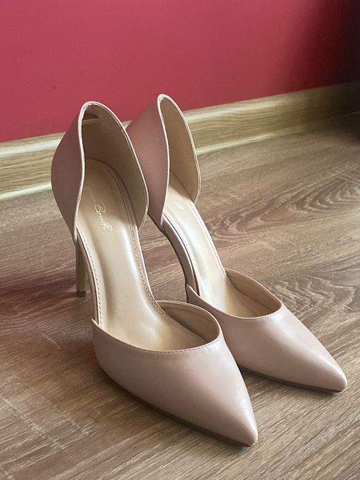 Елегантни обувки с ток, бледо розово