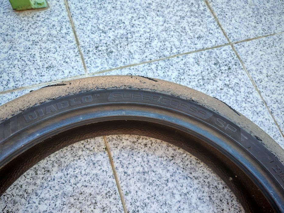 Anvelope Pirelli: 255/35 R19 + 225/40 R19 BMW și 120/70 R17 Moto