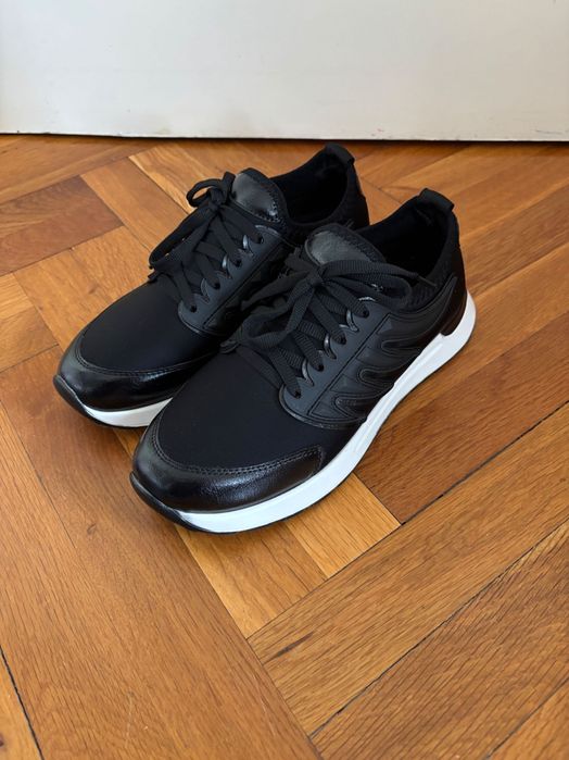 НОВИ! Дамски маратонки