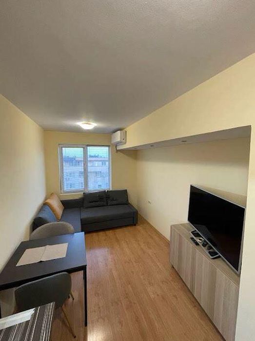 Дава се под наем Двустаен апартамент в Бургас, Меден рудник - зона А - 46 кв.м за 357 € - Снимка #1