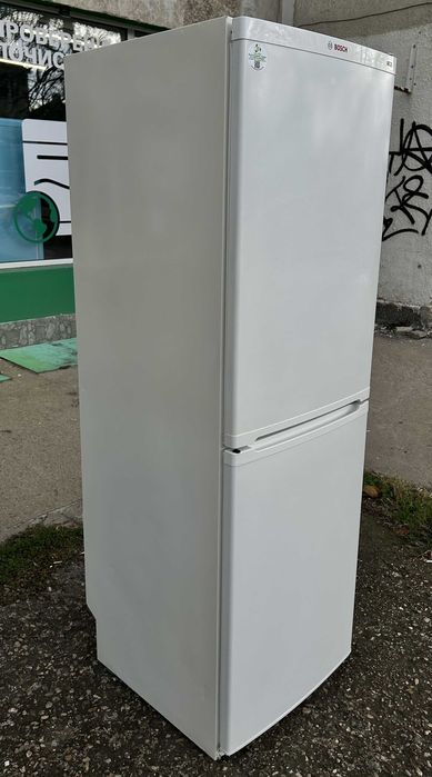 Хладилник с фризер Bosch KGV28V00 | клас А | 252 литра