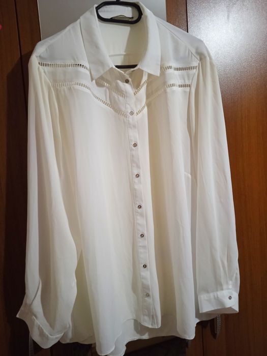 Официални рокли.