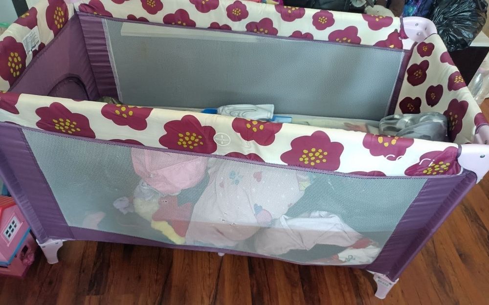 Сгъваеми бебешки кошари Chipolino