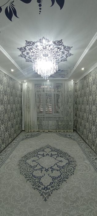 Квартира сотилади.