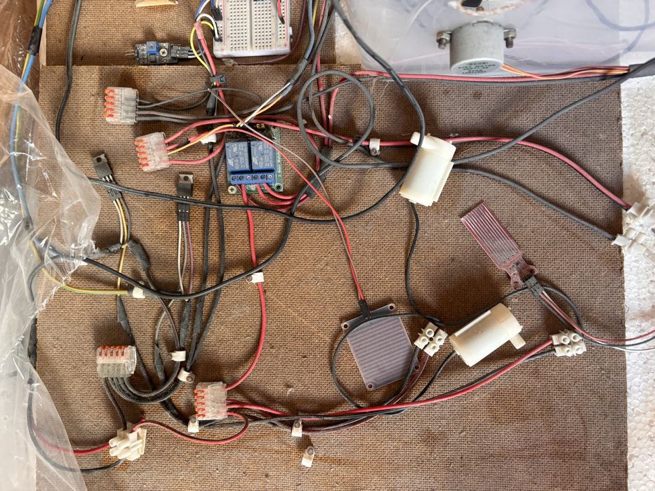 Licenta arduino-sera automatizata