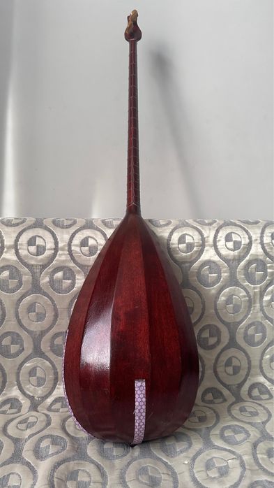 Домбыра сатылады