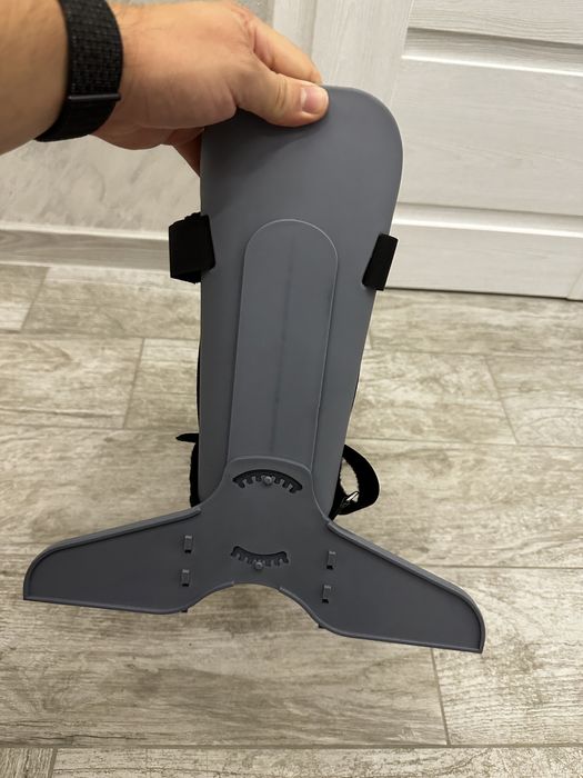 Шина за счупен / изкълчен крак / ортеза