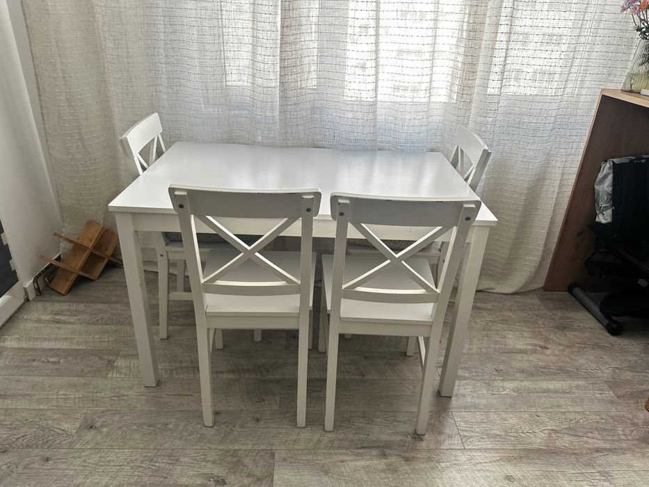 Masa și 4 scaune Jysk