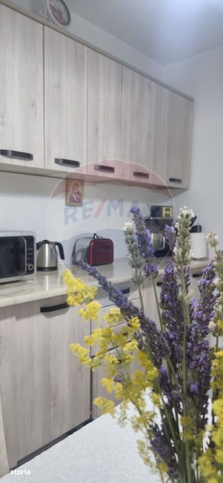 Apartament cu 3 camere de vânzare în zona Sud-Est — fotografia 1