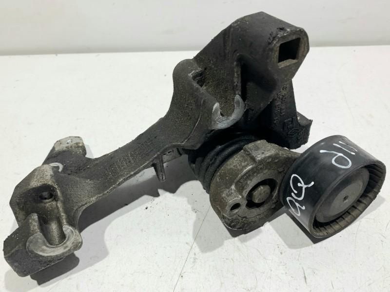 Suport accesorii Nissan Qashqai 2 (2013-2016) [J11] 1.2 dig-t HRA2DDT 117104394R