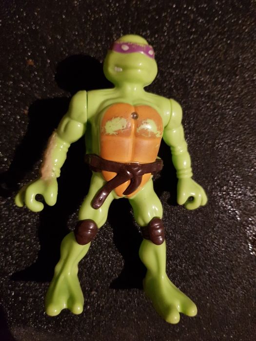 Продам игрушки черепашки-ниндзя