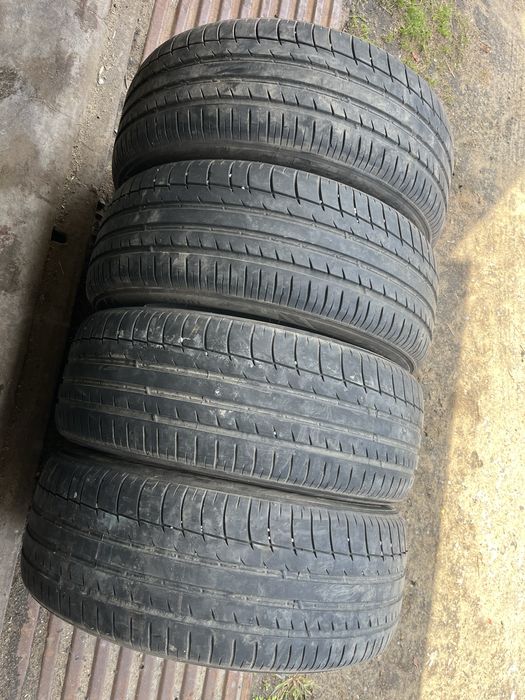 Резина  215/55 r17 Triangle