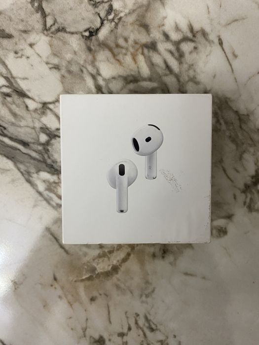 Продам AirPods 4 ANC