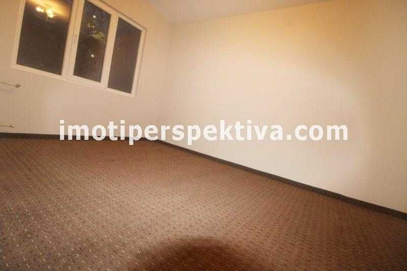 Продава се Тристаен апартамент в Пловдив, Център - 86 кв.м за 1512 €/кв.м - Снимка #4