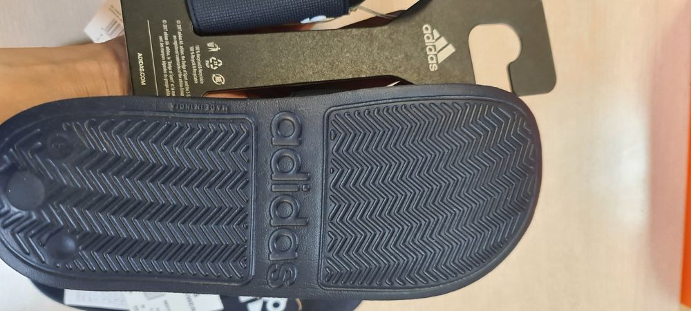 Чехли Адидас оригинални