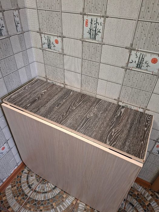 Продам стол раскладной.