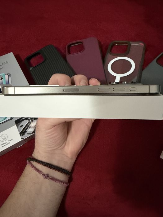 Se vinde iphone 15 pro max