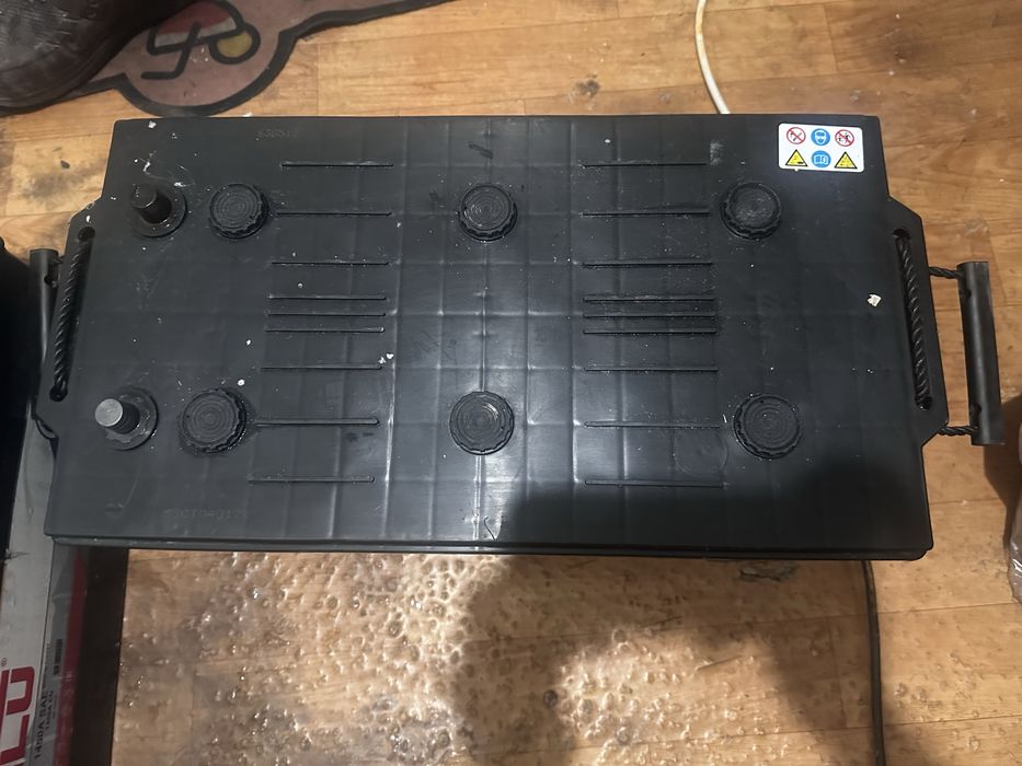 Акумулятор MUTLU 12v 225Ah