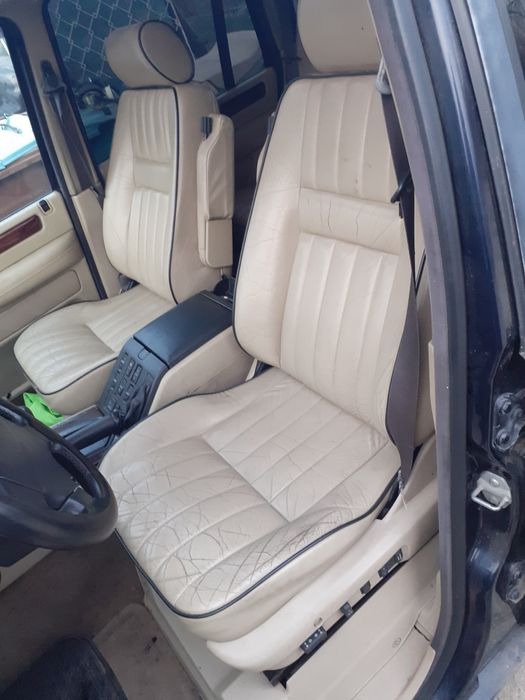 Dezmembrez range rover P38 4.6hse 2.5tds