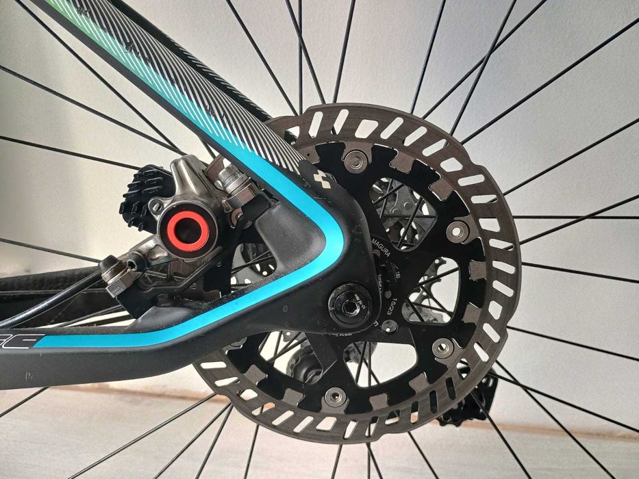 Bicicleta Cube Access Pro 17'