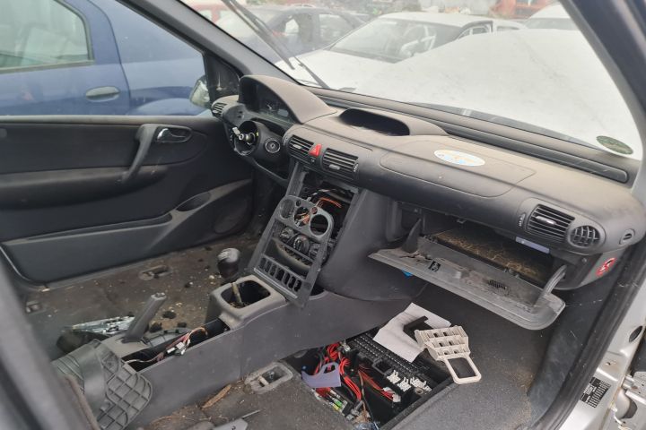 Far dreapta A4148200161 Mercedes-Benz Vaneo W414