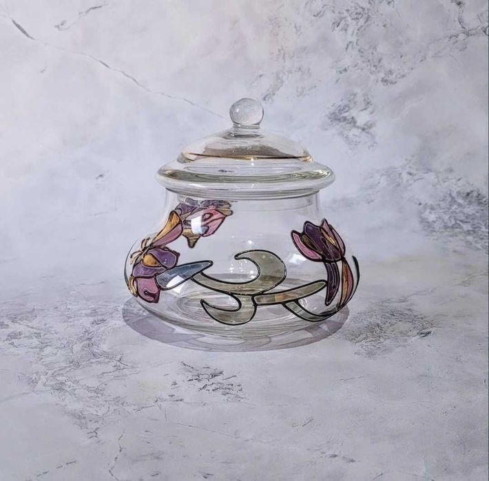 Стъклена ръчно рисувана бонбониера