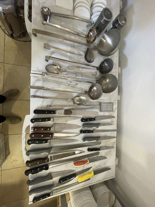 Посуда и кухонные принадлежности