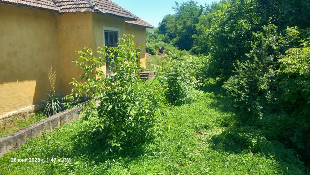 Продавам имот с.Българка