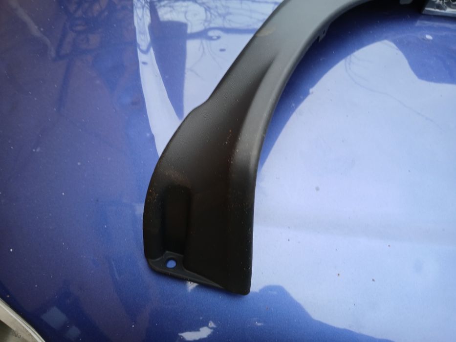 Пластмасови вежди за дачия  Duster