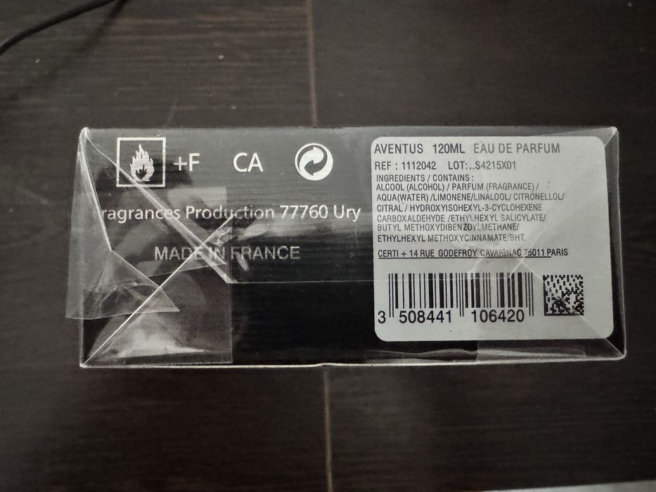 Creed Aventus в упаковке